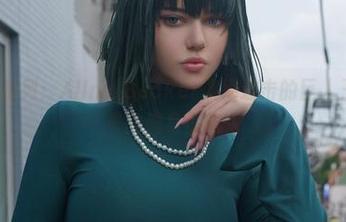 私拍图包系列：Alina Becker演绎进击的巨人三笠·阿克曼的健身房风采